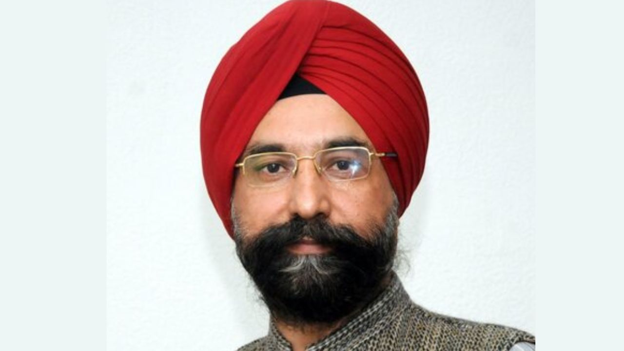 Sodhi, notably, was first appointed at the helm of Amul in 2010. In 2017, he was given an extension for a period of another five years. (Image source: Twitter)