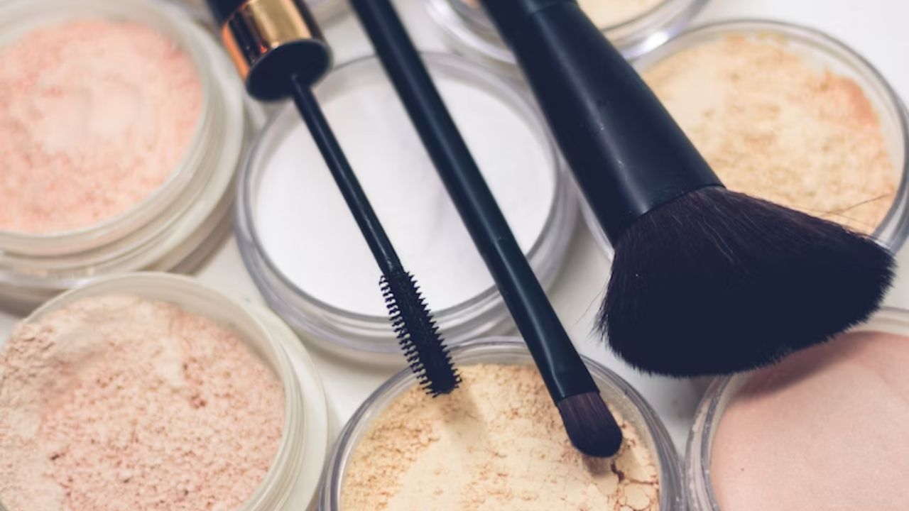 The online beauty market in India is about 17 percent of the total beauty market and it is growing at almost twice the speed of the offline market.(Representative Image: Raphael Lovaski via Unsplash)