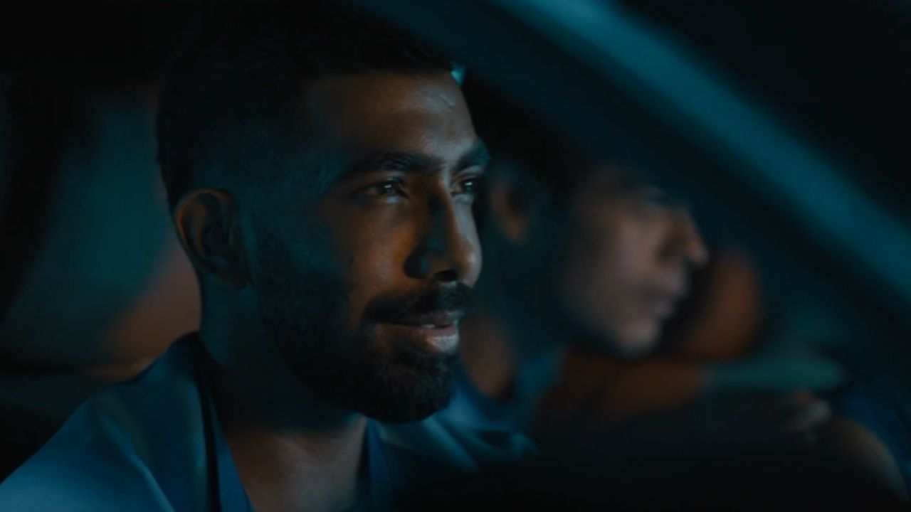 In the TVC, Bumrah, and his teammates leave after a practice session in a frightfully obscure setting. Playing with catchphrases like– ‘Har pal fun kar, Boom Boom Boomer!', the TVC truly brings you the attributes of Boomer and Bumrah together. (Still from the ad)