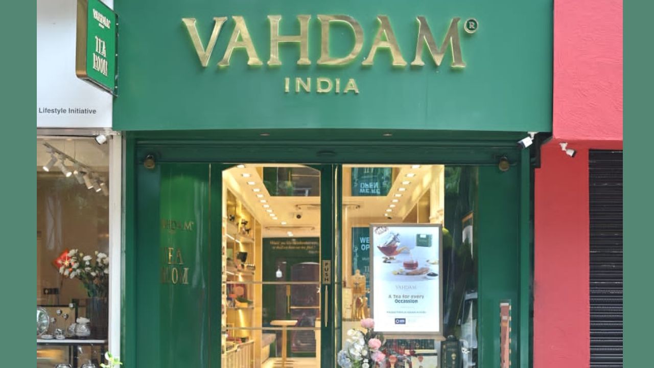 The announcement comes at a time when Vahdam India has recently launched its second-largest category after tea, i.e., spices, with Michelin-awarded chef Vikas Khanna as its brand ambassador.