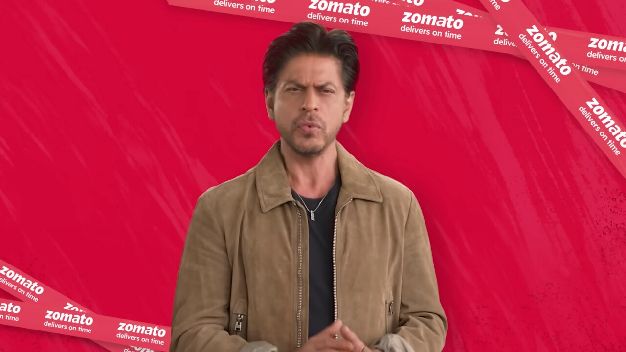 Still from Zomato's ad campaign featuring Shah Rukh Khan.