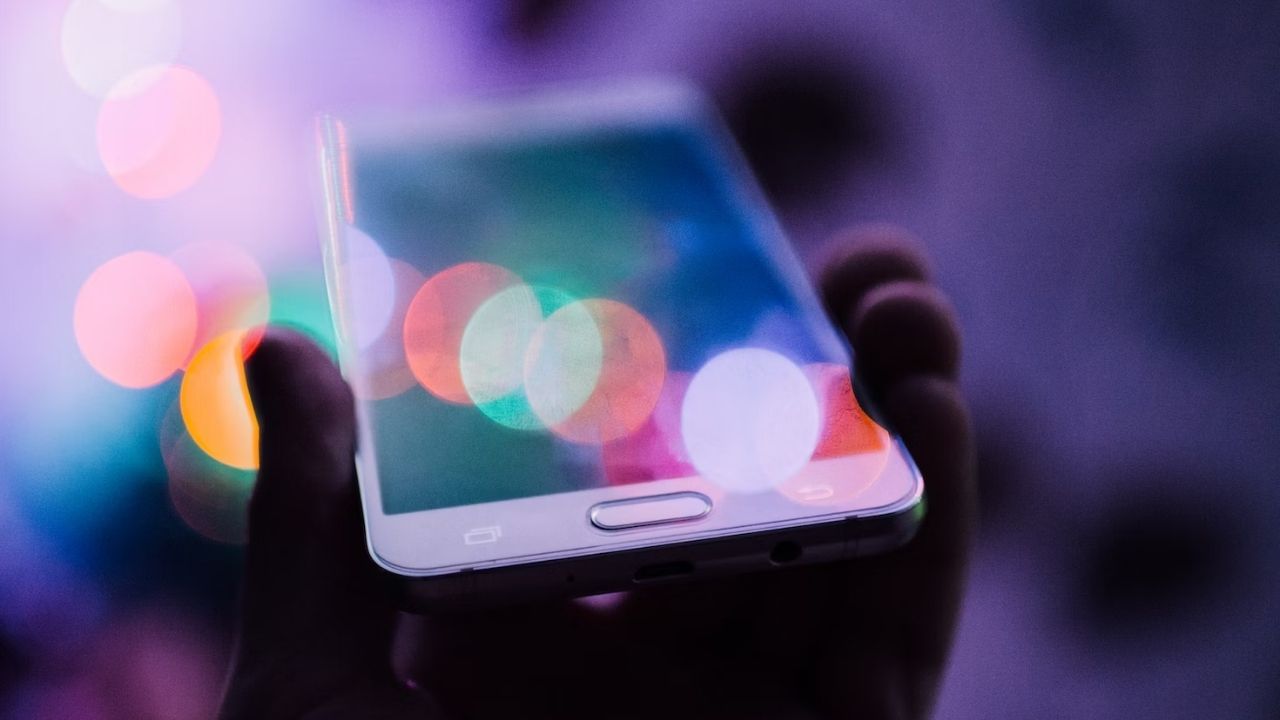 According to Counterpoint Research, there has been a decrease in smartphone sales during the initial months of the year, and a persistent sluggish pattern is anticipated in the upcoming months. (Representative Image: Rodion Kutsaiev via Unsplash)