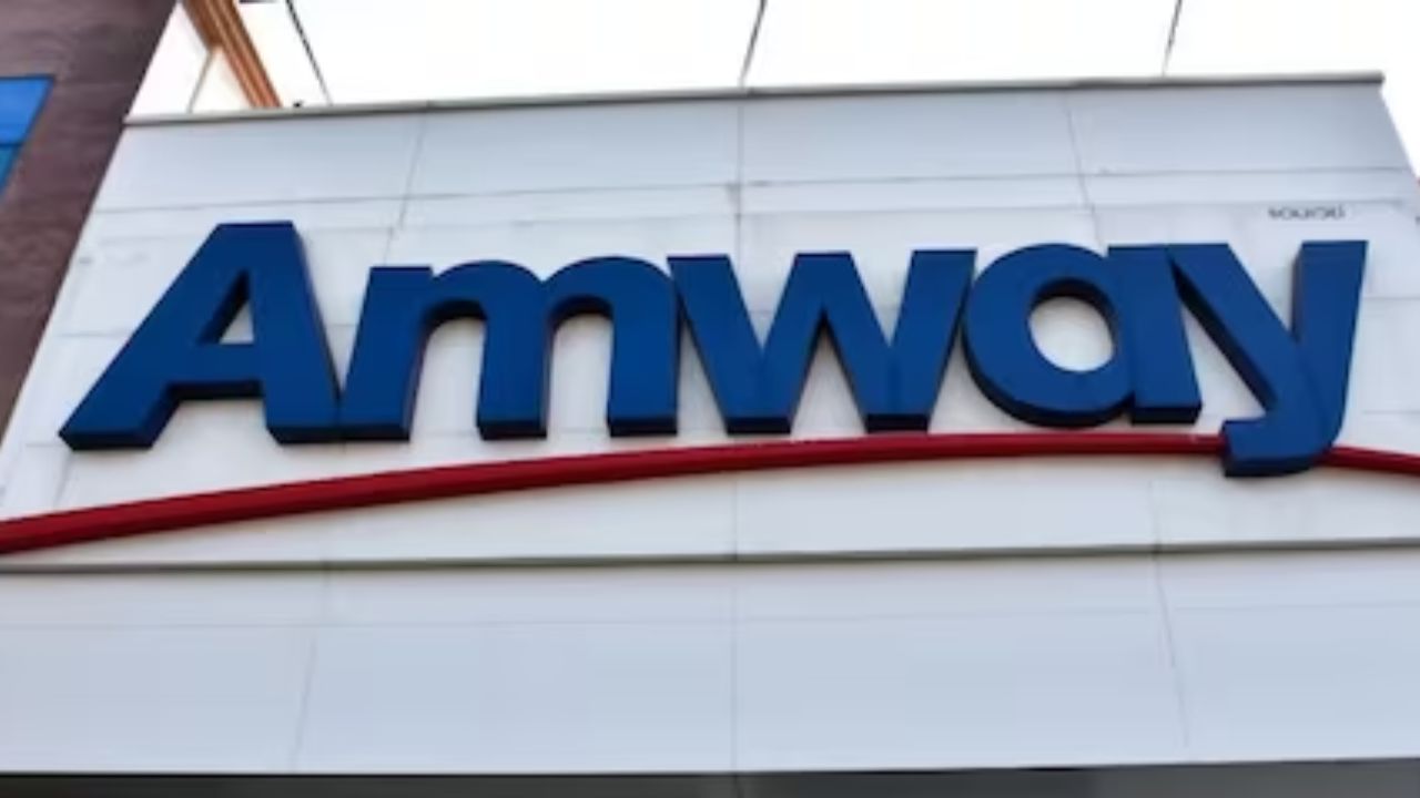 A spokesperson from Amway told CNBC-TV18 that the complaint filed pertains to the investigation dating back to 2011 and that the company has since been cooperating with the department. (Image source: CNBC-TV18)