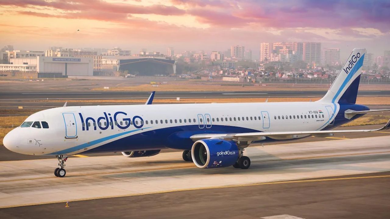 IndiGo was in the news recently for its customer service. Shaadi.com CEO Anupam Mittal criticised Indigo for its ‘inhumane’ treatment of passengers, mentioning two flights that encountered significant delays. (Image source: CNBC-TV18)