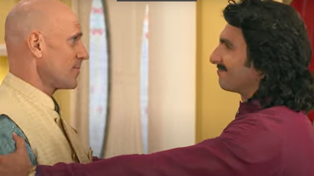 The ad satirises soap opera dramas with their exaggerated scenes and dramatic background music. It portrays Singh and Sins as siblings who are amid traditional family disputes- "kalesh."