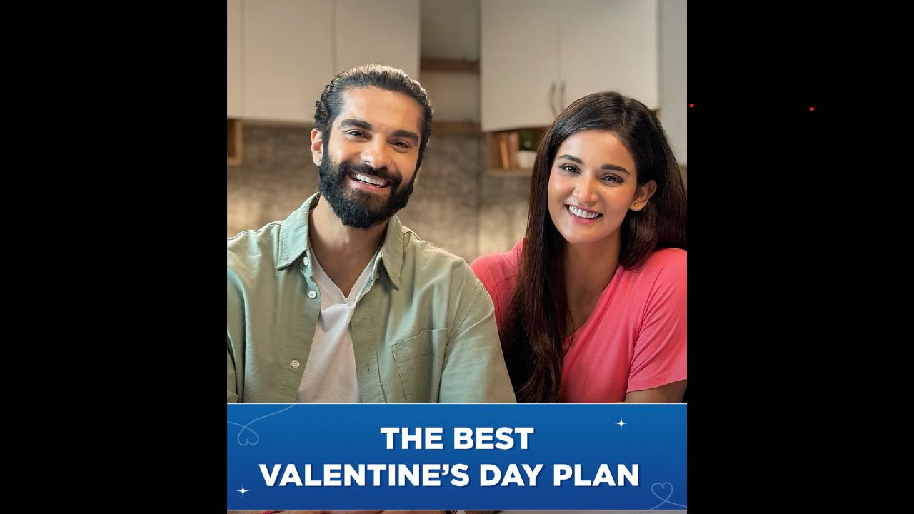 The ad campaign is crafted to celebrate Valentine’s Day 2024 with a romantic culinary gesture with the help of a Philips AirFryer,