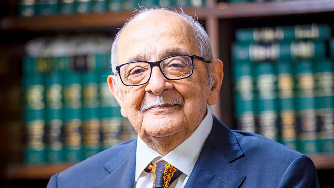 The Nariman family fled to India in the face of the Japanese invasion in 1942 when Fali was 12. (Image source: Forbes India)