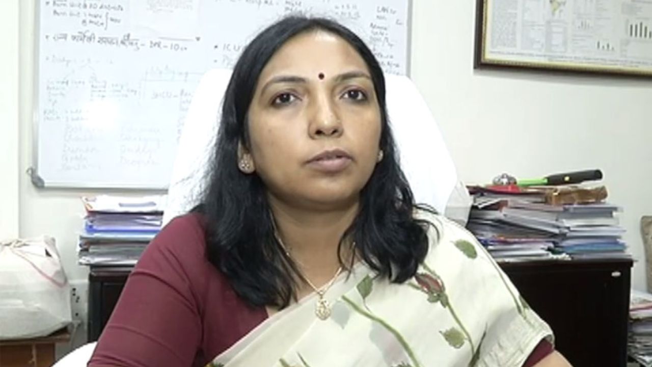 Nidhi Khare has been appointed as the officer on special duty in the Department of Consumer Affairs, according to the order issued by the Personnel Ministry. (Image source: News18 Hindi)