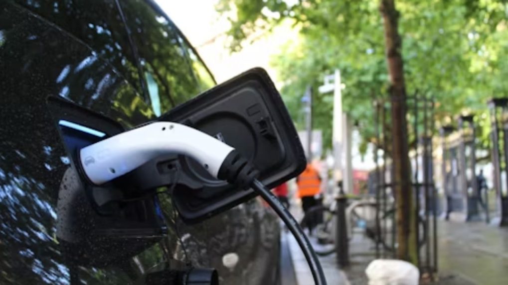 Delhi govt proposes new EV policy, aims 95% adoption of electric cars by 2027