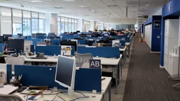 Karnataka govt's 12-hour workday proposal legalizes exploitation, experts warn